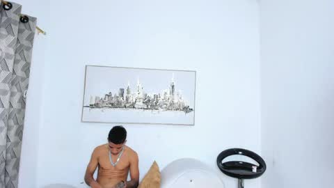 Snapshot of naughty_pearls chatting on May 11, 2026, 2:45 pm naughty_pearls online show from May 11, 2026, 2:45 pm