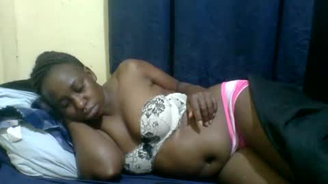 Snapshot of naughty_slender2 chatting on May 23, 2026, 2:06 am jn online show from May 23, 2026, 2:06 am
