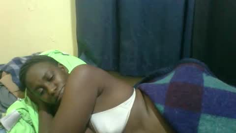 Snapshot of naughty_slender2 chatting on May 29, 2026, 5:27 am jn online show from May 29, 2026, 5:27 am