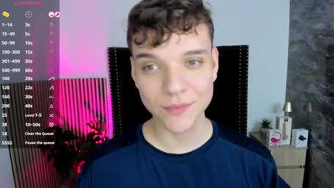 Snapshot of naughty_twink_ chatting on October 24, 2025, 1:29 pm Noah online show from October 24, 2025, 1:29 pm