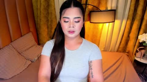 Snapshot of naughty_vince chatting on April 6, 2026, 8:48 am naughty_vince online show from April 6, 2026, 8:48 am