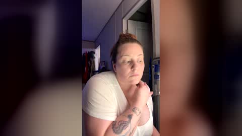 naughtybabe29 online show from March 21, 2026, 3:00 am