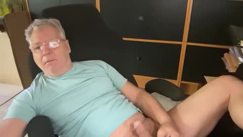 naughtydaddyla online show from March 1, 2025, 6:43 pm