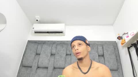 Snapshot of naughtyfusion_os chatting on December 1, 2025, 12:54 pm naughtyfusion_os online show from December 1, 2025, 12:54 pm