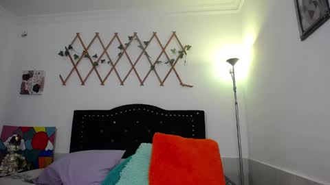 Snapshot of naughtygirl_mmm chatting on May 9, 2026, 10:20 am Valeria online show from May 9, 2026, 10:20 am