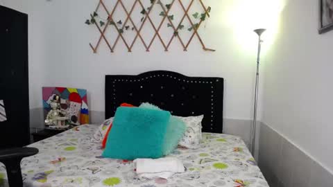 Snapshot of naughtygirl_mmm chatting on June 13, 2026, 9:29 am Valeria online show from June 13, 2026, 9:29 am