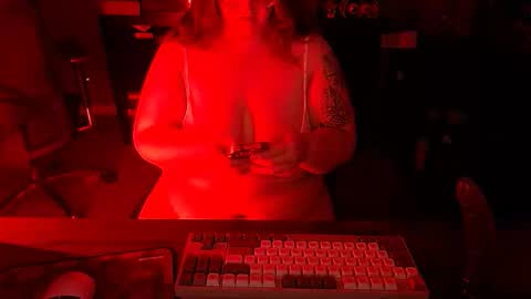 Naughty Goddess online show from May 6, 2026, 4:41 am