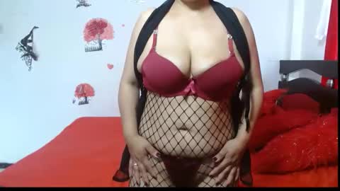 Snapshot of naughtygoddesss chatting on October 28, 2025, 2:31 pm naughtygoddesss online show from October 28, 2025, 2:31 pm