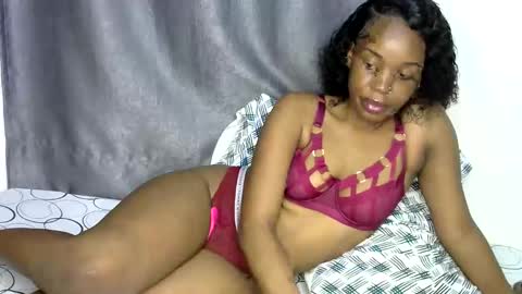 Snapshot of naughtyie chatting on May 23, 2026, 10:36 pm naughtyie online show from May 23, 2026, 10:36 pm