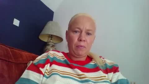 Snapshot of naughtyjennyblondeuk chatting on July 21, 2026, 3:03 pm naughtyjennyblondeuk online show from July 21, 2026, 3:03 pm