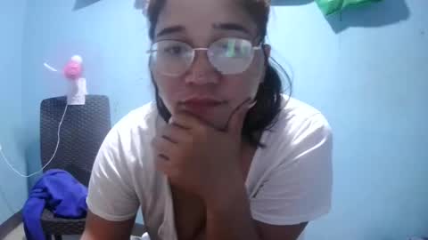 naughtykate69495126 online show from April 30, 2026, 12:06 am