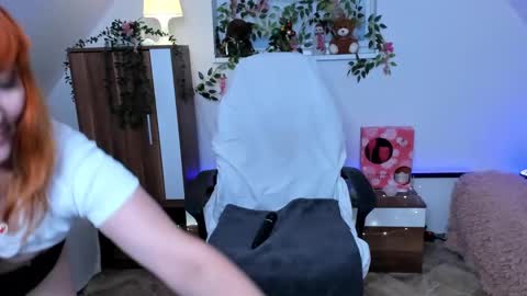 Snapshot of naughtymilane chatting on February 4, 2025, 12:40 am Milana - on air every day except Wednesday from 9 pm to 4 am European time online show from February 4, 2025, 12:40 am