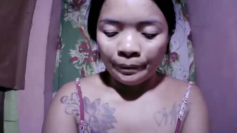 Snapshot of naughtymom_33 chatting on May 14, 2026, 7:26 am naughtymom_33 online show from May 14, 2026, 7:26 am