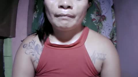 Snapshot of naughtymom_33 chatting on May 30, 2026, 6:54 am naughtymom_33 online show from May 30, 2026, 6:54 am