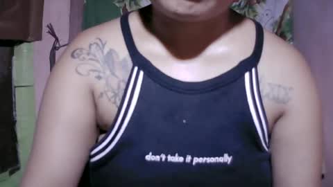 Snapshot of naughtymom_33 chatting on June 13, 2026, 5:27 am naughtymom_33 online show from June 13, 2026, 5:27 am