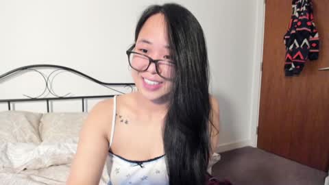 Snapshot of naughtynerdygirl chatting on January 12, 2025, 4:29 pm Gigi Chu online show from January 12, 2025, 4:29 pm