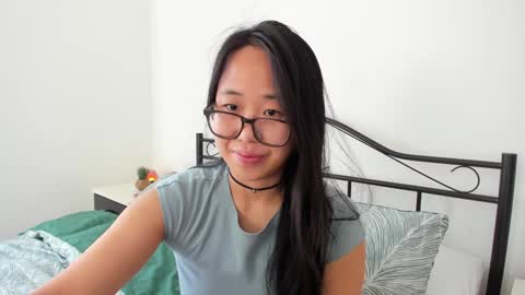 Snapshot of naughtynerdygirl chatting on February 3, 2025, 12:36 pm Gigi Chu online show from February 3, 2025, 12:36 pm