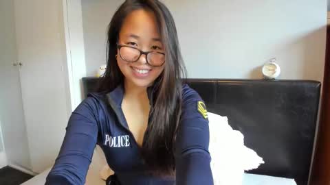 Snapshot of naughtynerdygirl chatting on October 31, 2025, 3:02 pm Gigi Chu online show from October 31, 2025, 3:02 pm