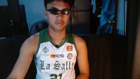 naughtyprince_jace online show from May 3, 2026, 8:31 am