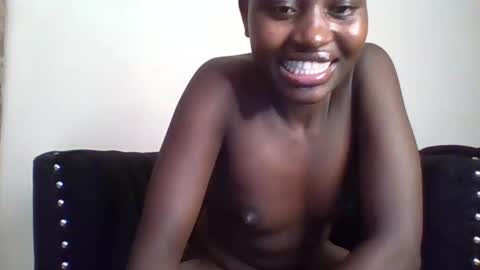 Snapshot of naughtyqueen12 chatting on February 21, 2025, 2:16 pm naughtyqueen12 online show from February 21, 2025, 2:16 pm