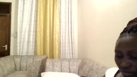 Snapshot of naughtyqueen12 chatting on March 9, 2025, 5:17 pm naughtyqueen12 online show from March 9, 2025, 5:17 pm