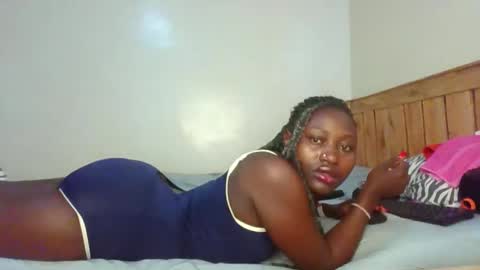 naughtyqueen12 online show from March 12, 2026, 9:48 am