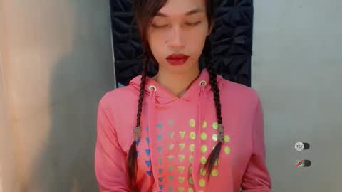 Celine online show from October 27, 2025, 5:33 am