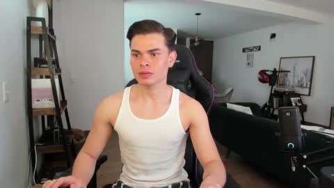 Alejoo twink online show from March 12, 2026, 5:52 pm