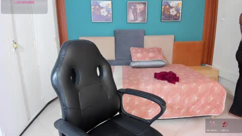 Snapshot of naugthy_brunette_ chatting on May 28, 2026, 11:13 pm naugthy_brunette_ online show from May 28, 2026, 11:13 pm