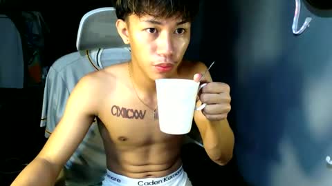 Snapshot of naugthyboyloy chatting on May 18, 2026, 7:31 pm Loy online show from May 18, 2026, 7:31 pm