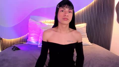 Snapshot of naugthyboys23 chatting on November 26, 2025, 9:05 pm BARBARA DANIEL online show from November 26, 2025, 9:05 pm