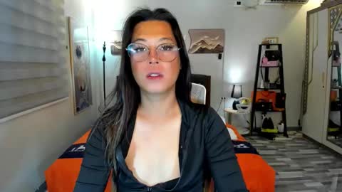 Snapshot of naugtycummer69 chatting on January 18, 2026, 6:06 am JAY online show from January 18, 2026, 6:06 am