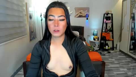 Snapshot of naugtycummer69 chatting on February 3, 2026, 6:40 am JAY online show from February 3, 2026, 6:40 am