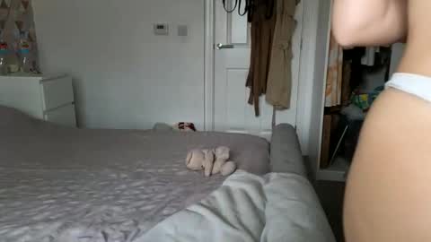 Snapshot of navyrayne chatting on June 2, 2026, 1:13 pm Navyrein online show from June 2, 2026, 1:13 pm