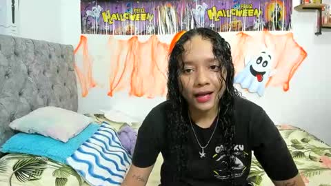 Snapshot of nay_and_aleja chatting on October 25, 2025, 3:03 am nay_and_aleja online show from October 25, 2025, 3:03 am