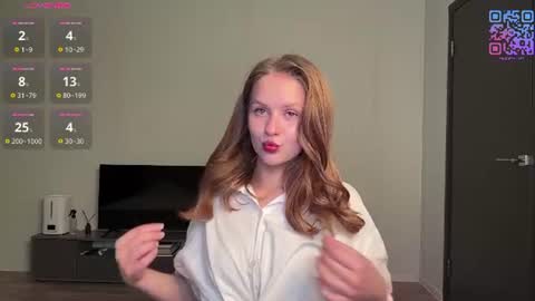 Snapshot of naya_cat chatting on July 1, 2026, 7:35 pm Mia online show from July 1, 2026, 7:35 pm