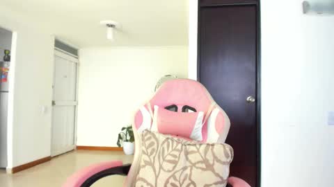 Snapshot of nayah_williams chatting on November 5, 2025, 6:30 pm Nayah Williams - OnlyFans online show from November 5, 2025, 6:30 pm