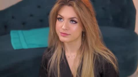 Naya online show from March 8, 2026, 8:01 pm