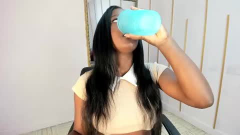 Nayaris 3 online show from September 15, 2025, 2:28 pm