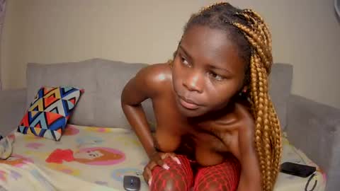 Snapshot of nayela_ chatting on July 17, 2026, 12:45 pm nayela_ online show from July 17, 2026, 12:45 pm