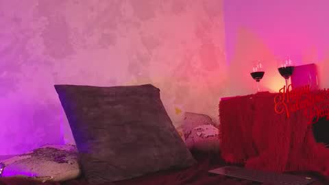 Snapshot of naylapot_ chatting on February 14, 2025, 2:23 pm Juli online show from February 14, 2025, 2:23 pm