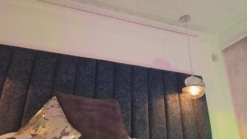 Snapshot of naylapot_ chatting on February 15, 2025, 2:11 pm Juli online show from February 15, 2025, 2:11 pm