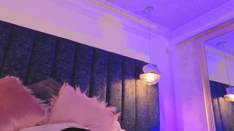 Snapshot of naylapot_ chatting on February 22, 2025, 11:46 am Juli online show from February 22, 2025, 11:46 am