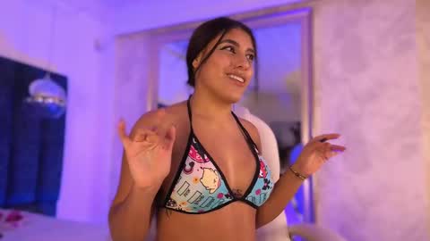 Snapshot of naylapot_ chatting on March 5, 2025, 6:01 pm Juli online show from March 5, 2025, 6:01 pm