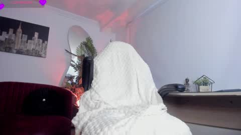 Hellen online show from February 17, 2025, 10:14 pm