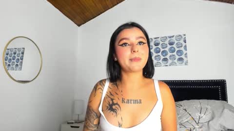 Snapshot of nebulalux chatting on October 16, 2025, 11:17 pm NEBULA LUX online show from October 16, 2025, 11:17 pm