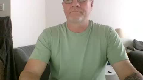 Snapshot of neckdown12 chatting on November 8, 2025, 8:29 pm neckdown12 online show from November 8, 2025, 8:29 pm