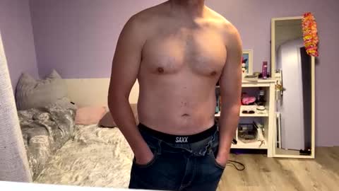 ned119781 online show from November 12, 2025, 9:03 pm