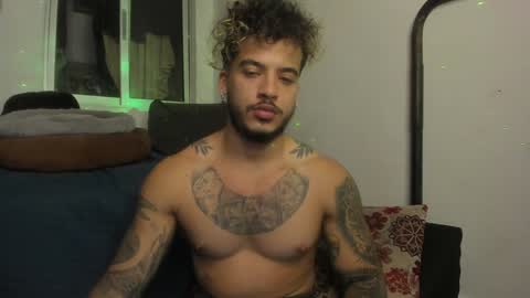 Snapshot of neeii chatting on January 13, 2025, 2:39 am Nei turn green online show from January 13, 2025, 2:39 am