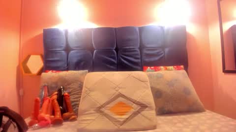 neferet_opal online show from February 19, 2026, 12:06 am